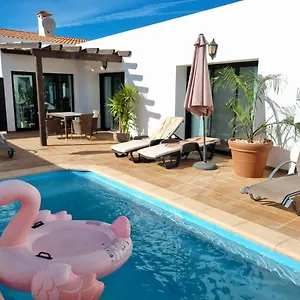  Villa Beautiful Spacious With Private Heated Pool In
